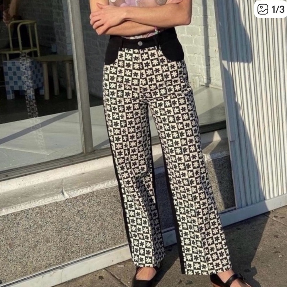 Lisa Says Gah Black & White Floral Robyn Jean, size 31